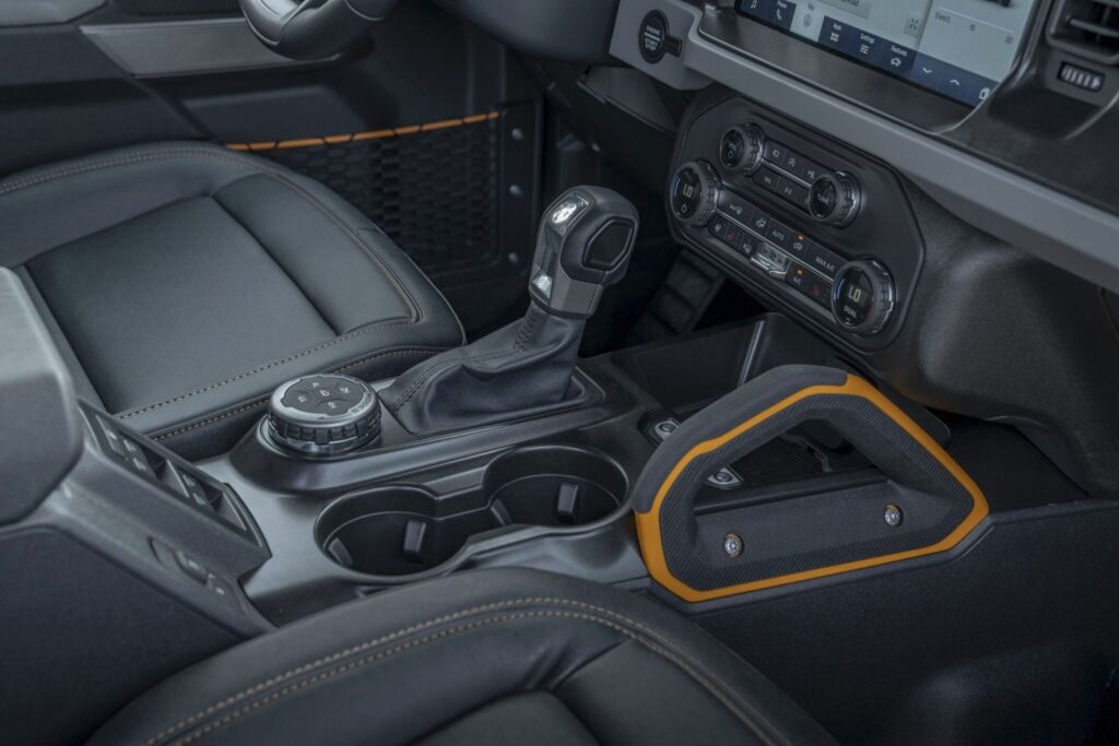 ford bronco i różne tryby jazdy do wyboru 10-biegowa automatyczna skrzynia