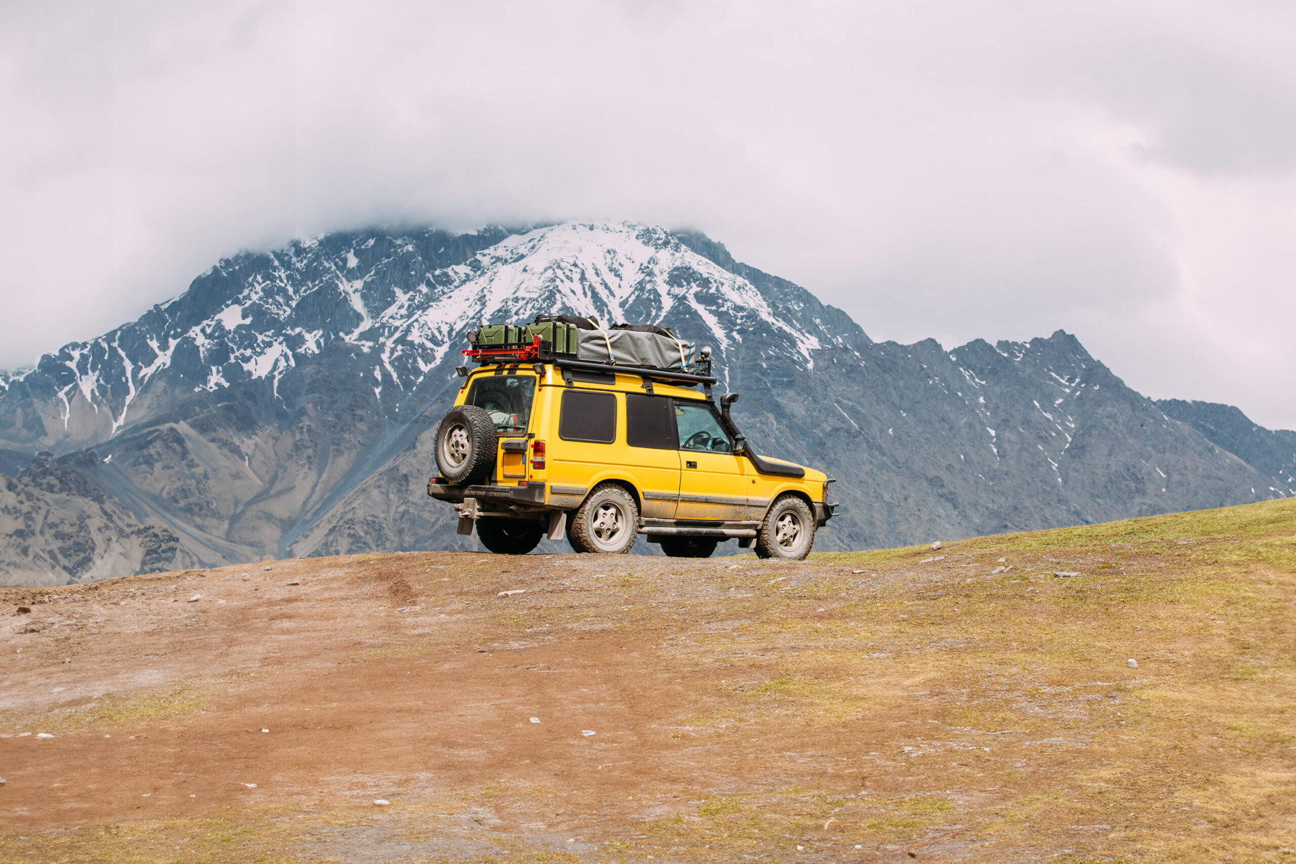 How to prepare your car for a trip? Be ready for any off-road scenario